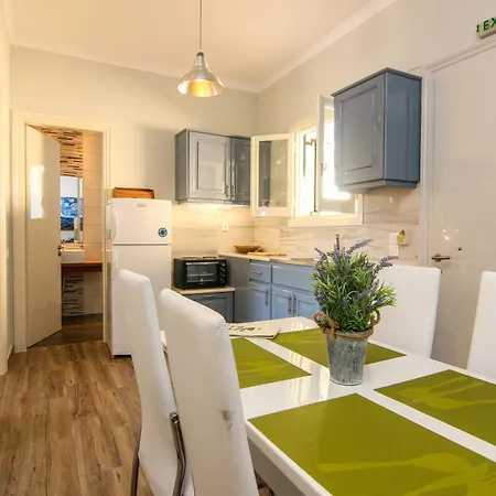 Frosso Bay Apartament *